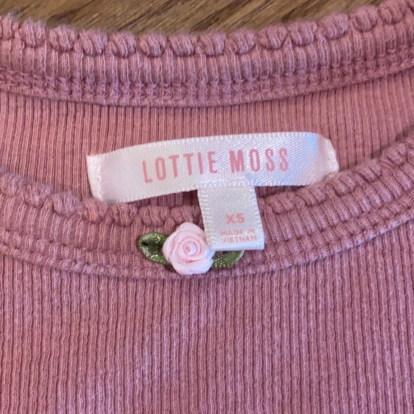 Lottie Moss, long sleeve shirt. - Picture 2 of 3